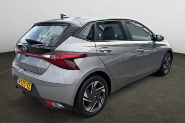 Hyundai i20 (2022) thumbnail 5