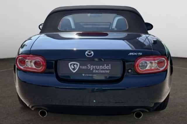 Mazda MX-5 (2014) thumbnail 4
