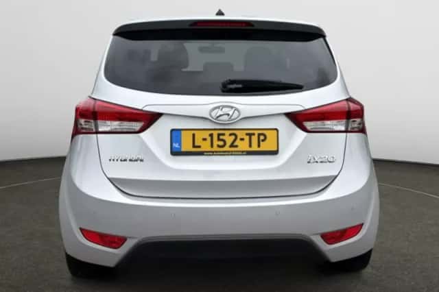 Hyundai ix20 (2016) thumbnail 4