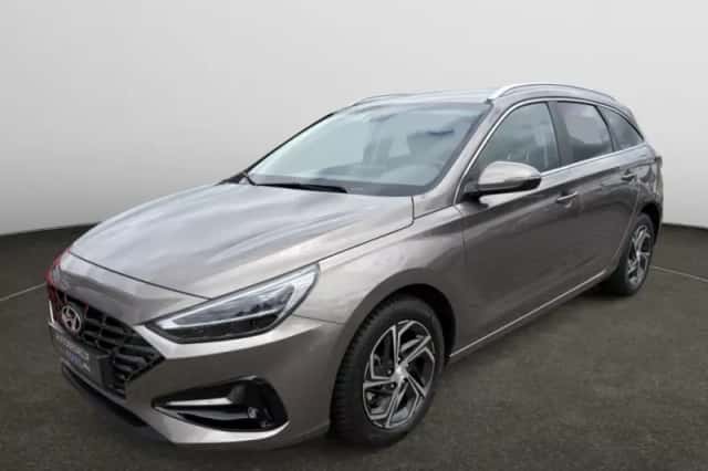 Hyundai i30 (2024) thumbnail 1