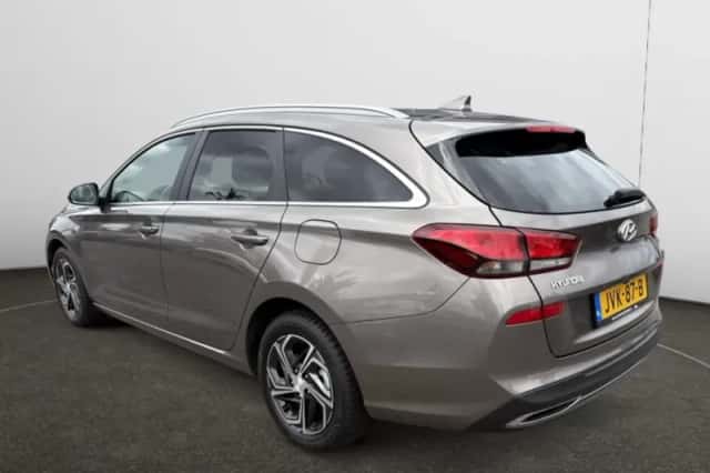 Hyundai i30 (2024) thumbnail 3