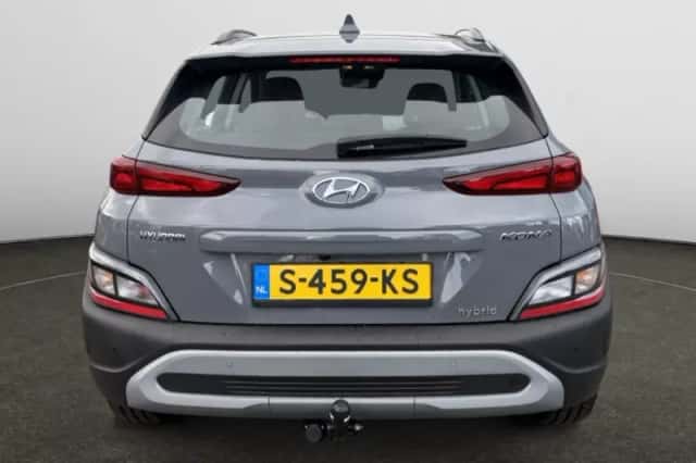 Hyundai Kona (2023) thumbnail 4