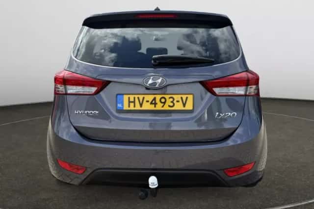 Hyundai ix20 (2016) thumbnail 4