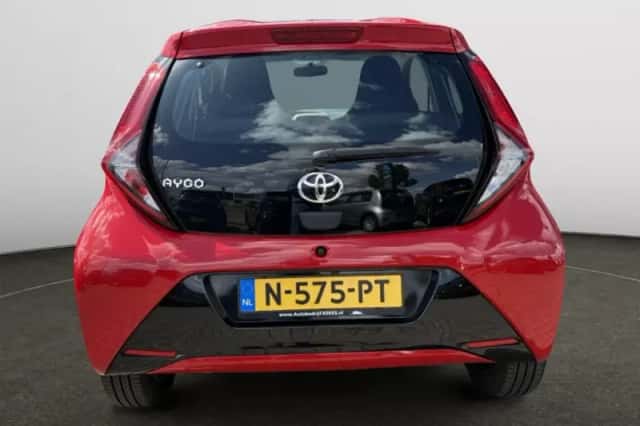 Toyota Aygo (2021) thumbnail 4