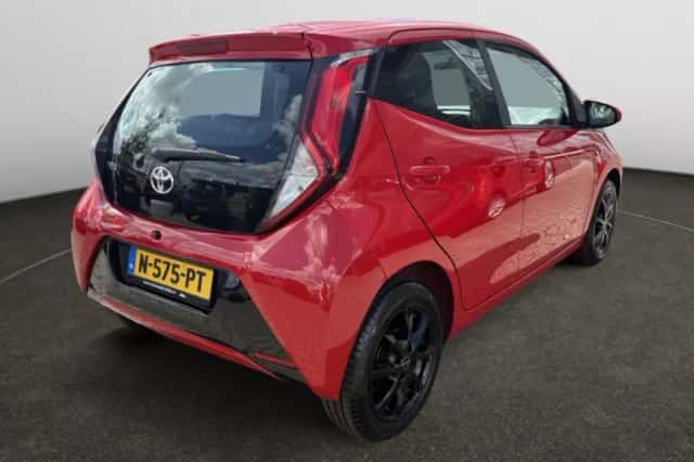 Toyota Aygo (2021) thumbnail 5