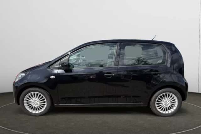 Volkswagen Up! (2016) thumbnail 2