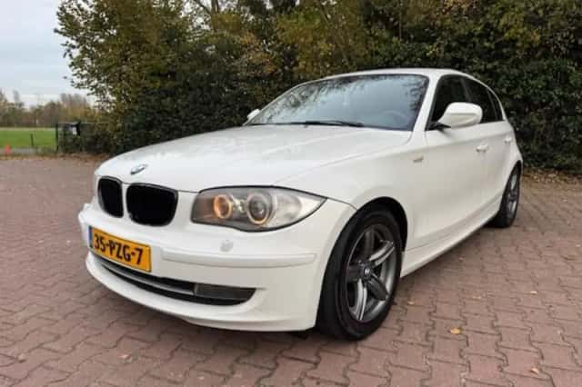 BMW 1-Serie (2011) thumbnail 1