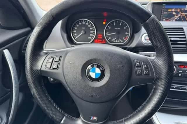 BMW 1-Serie (2011) thumbnail 9