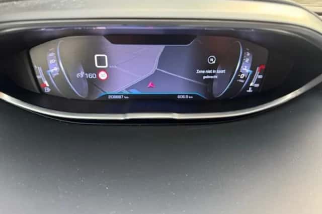 Peugeot 5008 (2019) thumbnail 12