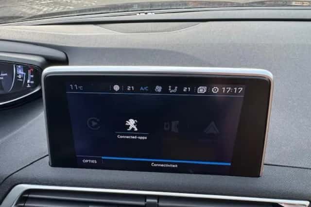 Peugeot 5008 (2019) thumbnail 14