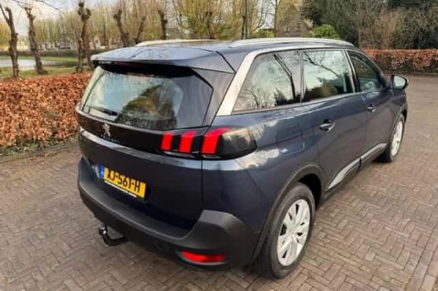 Peugeot 5008 (2019) thumbnail 24