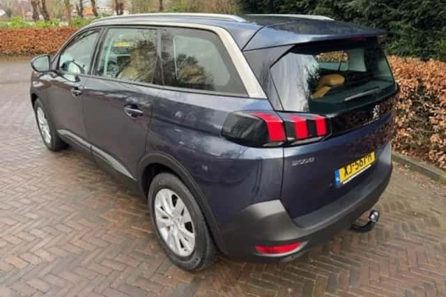 Peugeot 5008 (2019) thumbnail 4