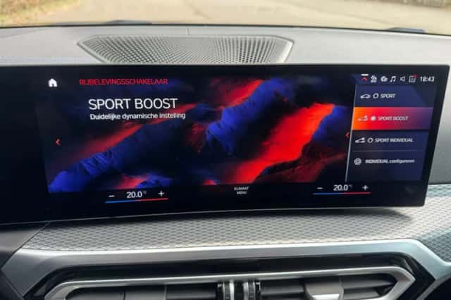 BMW i4 (2022) thumbnail 16