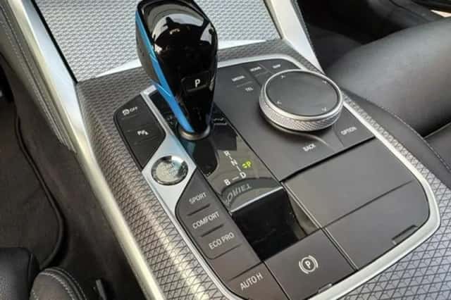 BMW i4 (2022) thumbnail 20