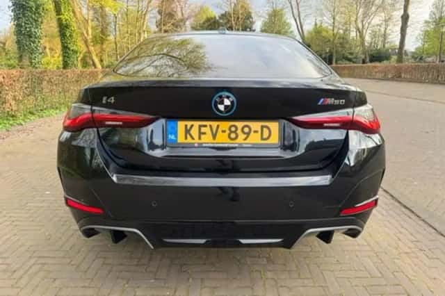 BMW i4 (2022) thumbnail 22
