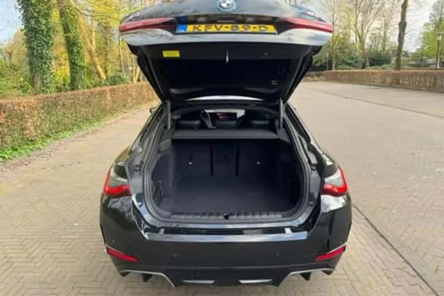 BMW i4 (2022) thumbnail 23
