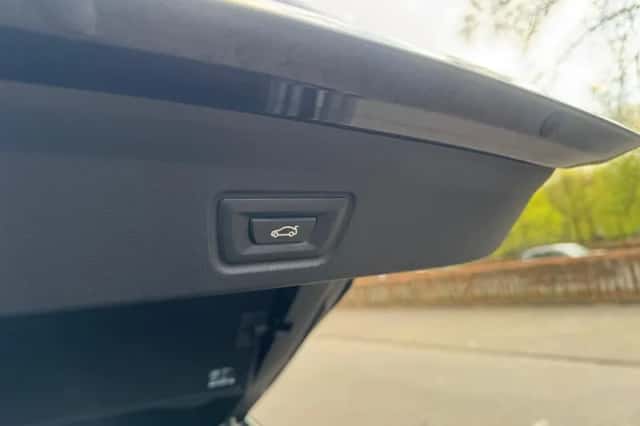 BMW i4 (2022) thumbnail 26