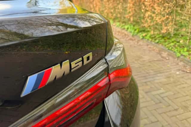 BMW i4 (2022) thumbnail 5
