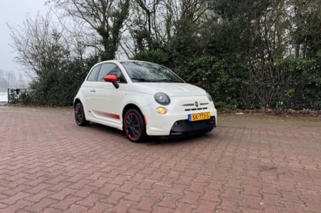 Fiat 500e (2014) thumbnail 23