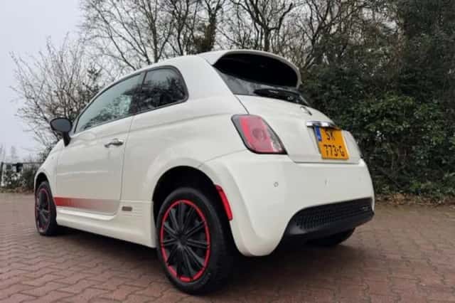Fiat 500e (2014) thumbnail 6
