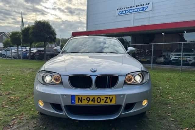 BMW 1-Serie (2011) thumbnail 2