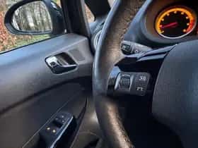 Opel Corsa (2014) thumbnail 12