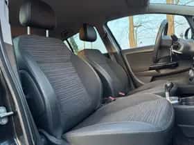Opel Corsa (2014) thumbnail 17