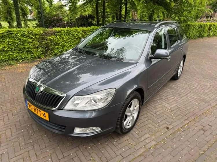 Škoda Octavia (2011) — foto 1