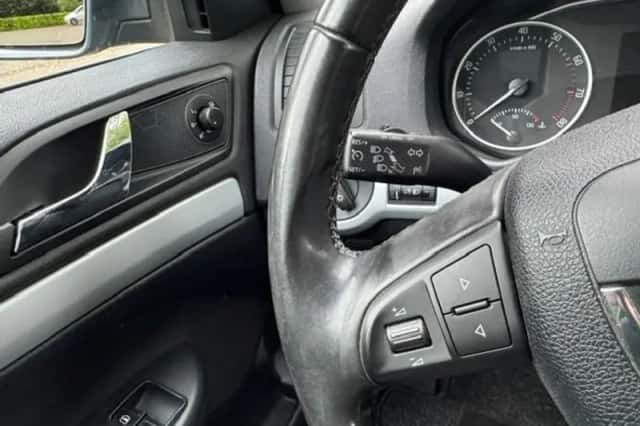 Škoda Octavia (2011) thumbnail 13