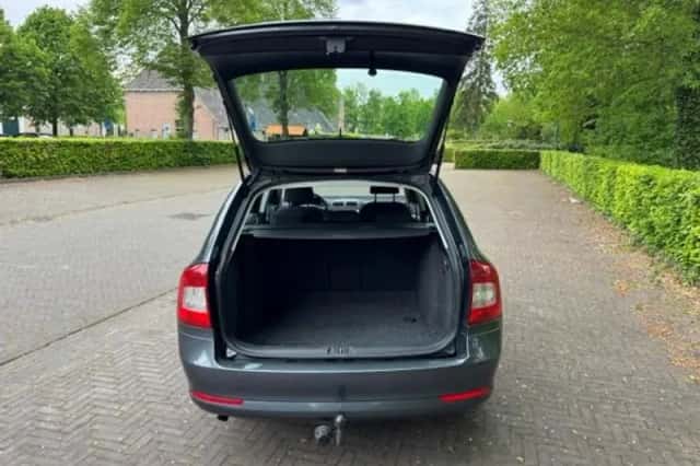 Škoda Octavia (2011) thumbnail 19