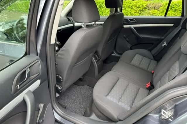 Škoda Octavia (2011) thumbnail 7