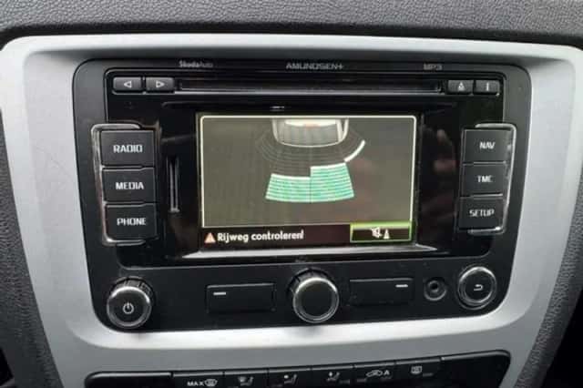 Škoda Octavia (2011) thumbnail 10