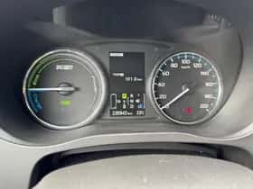 Mitsubishi Outlander (2014) thumbnail 15