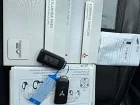 Mitsubishi Outlander (2014) thumbnail 18