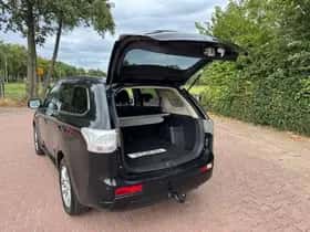 Mitsubishi Outlander (2014) thumbnail 20
