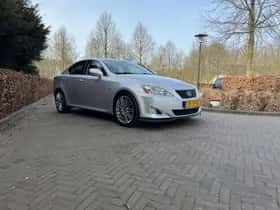 Lexus IS (2005) thumbnail 23