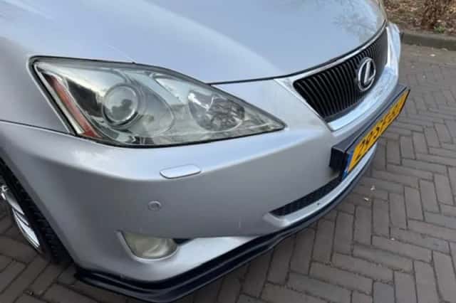Lexus IS (2005) thumbnail 24