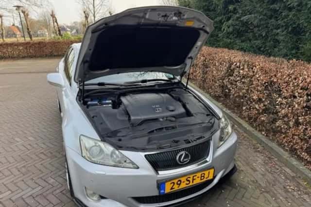 Lexus IS (2005) thumbnail 29