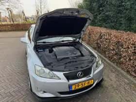Lexus IS (2005) thumbnail 29