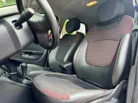 Renault Captur (2015) thumbnail 6
