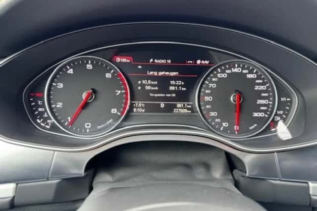 Audi A6 (2012) thumbnail 14