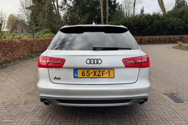 Audi A6 (2012) thumbnail 26