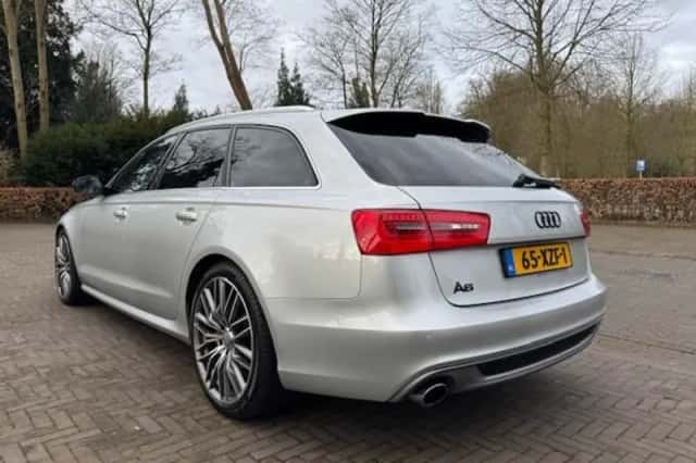 Audi A6 (2012) thumbnail 4