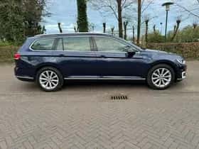Volkswagen Passat thumbnail 22