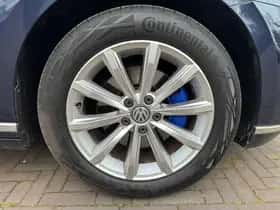 Volkswagen Passat thumbnail 24