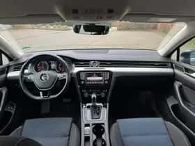 Volkswagen Passat thumbnail 9