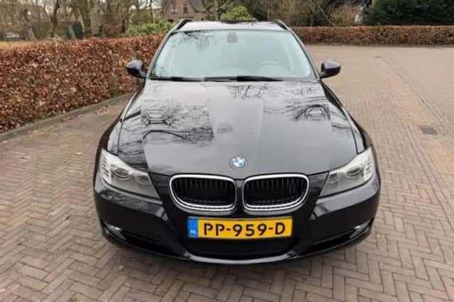BMW 3-Serie (2011) thumbnail 2
