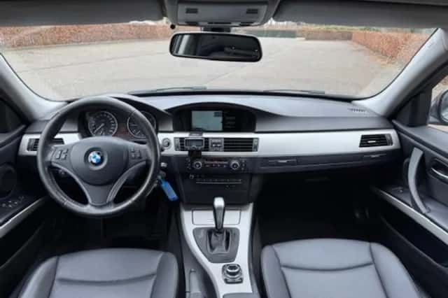 BMW 3-Serie (2011) thumbnail 8