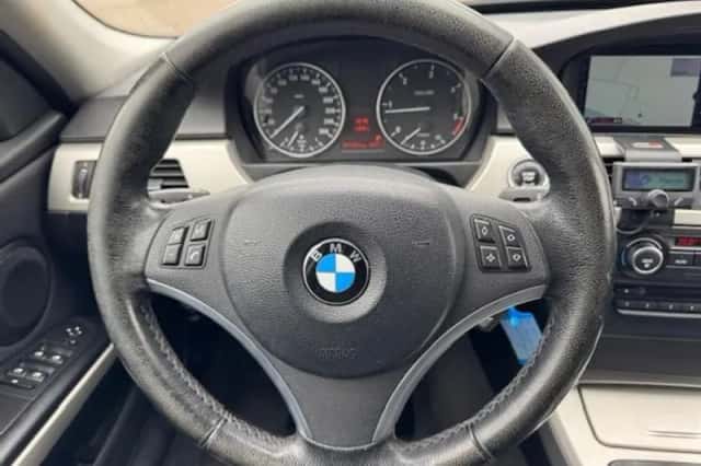 BMW 3-Serie (2011) thumbnail 9