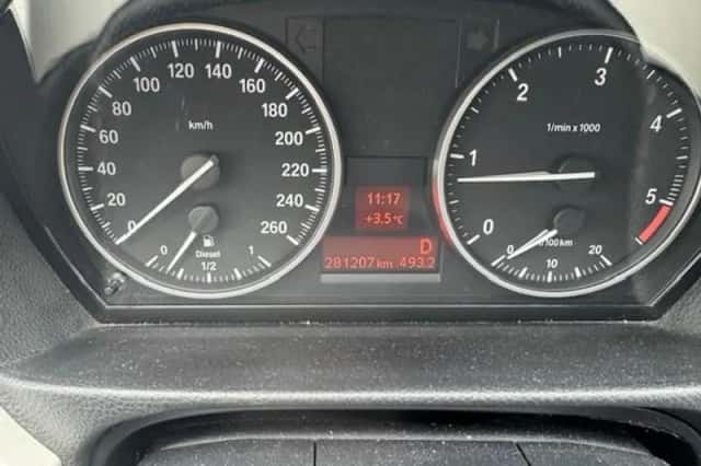 BMW 3-Serie (2011) thumbnail 10
